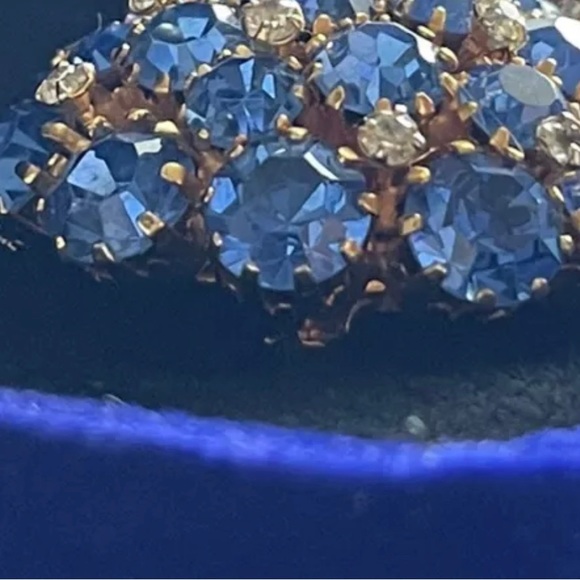 Made in Austria Blue Rhinestone Brooch Pin Gold Tone Dome Costume Jewelry - Picture 12 of 14